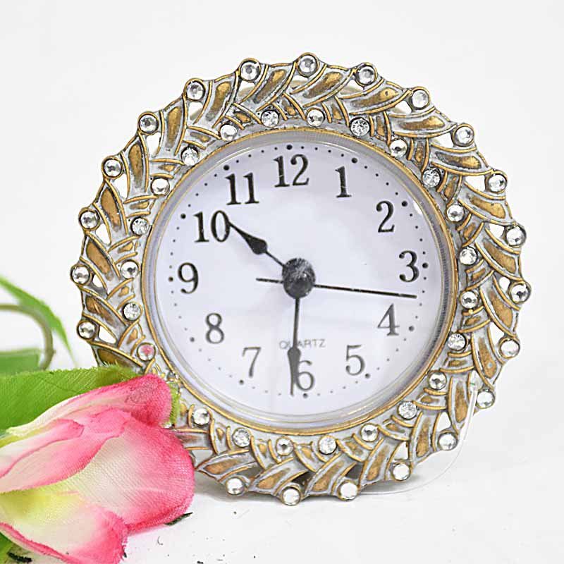 Vintage Antique Small Decorative Metal Desk Clock Vintage Antique Small Decorative Metal Desk Clock